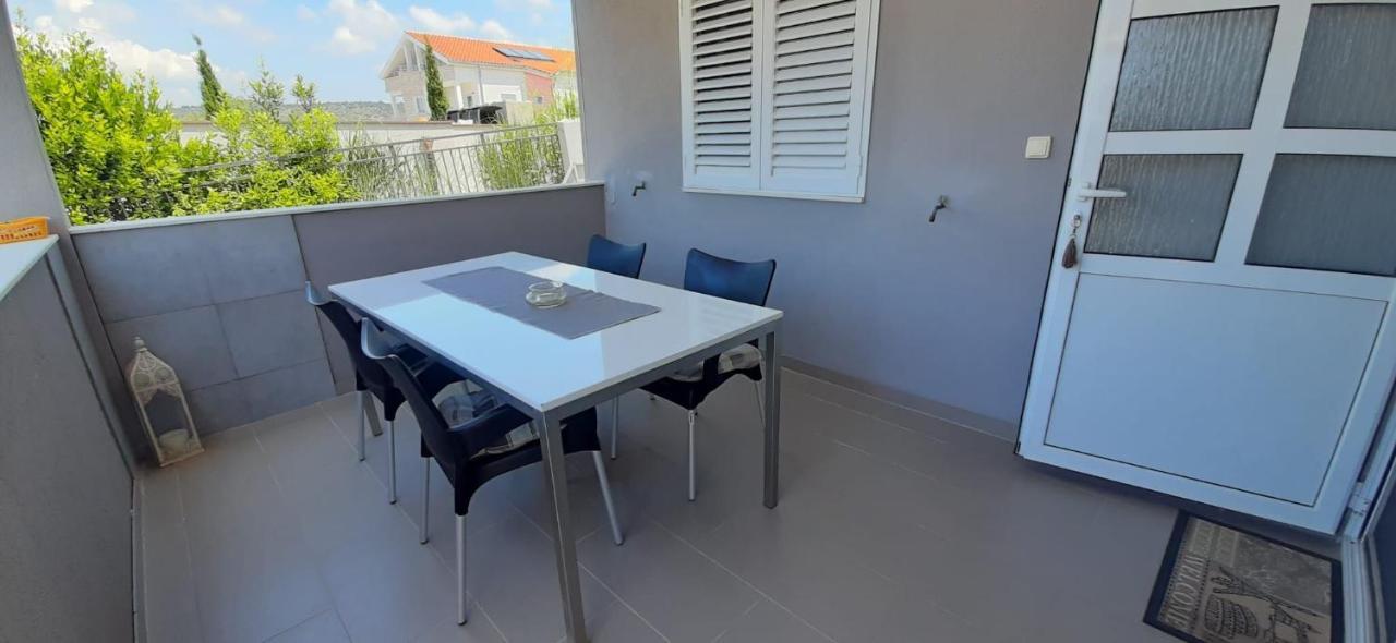 Apartment Mezaroca Рогозница Экстерьер фото