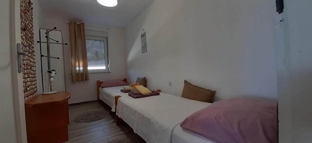 Apartment Mezaroca Рогозница Экстерьер фото