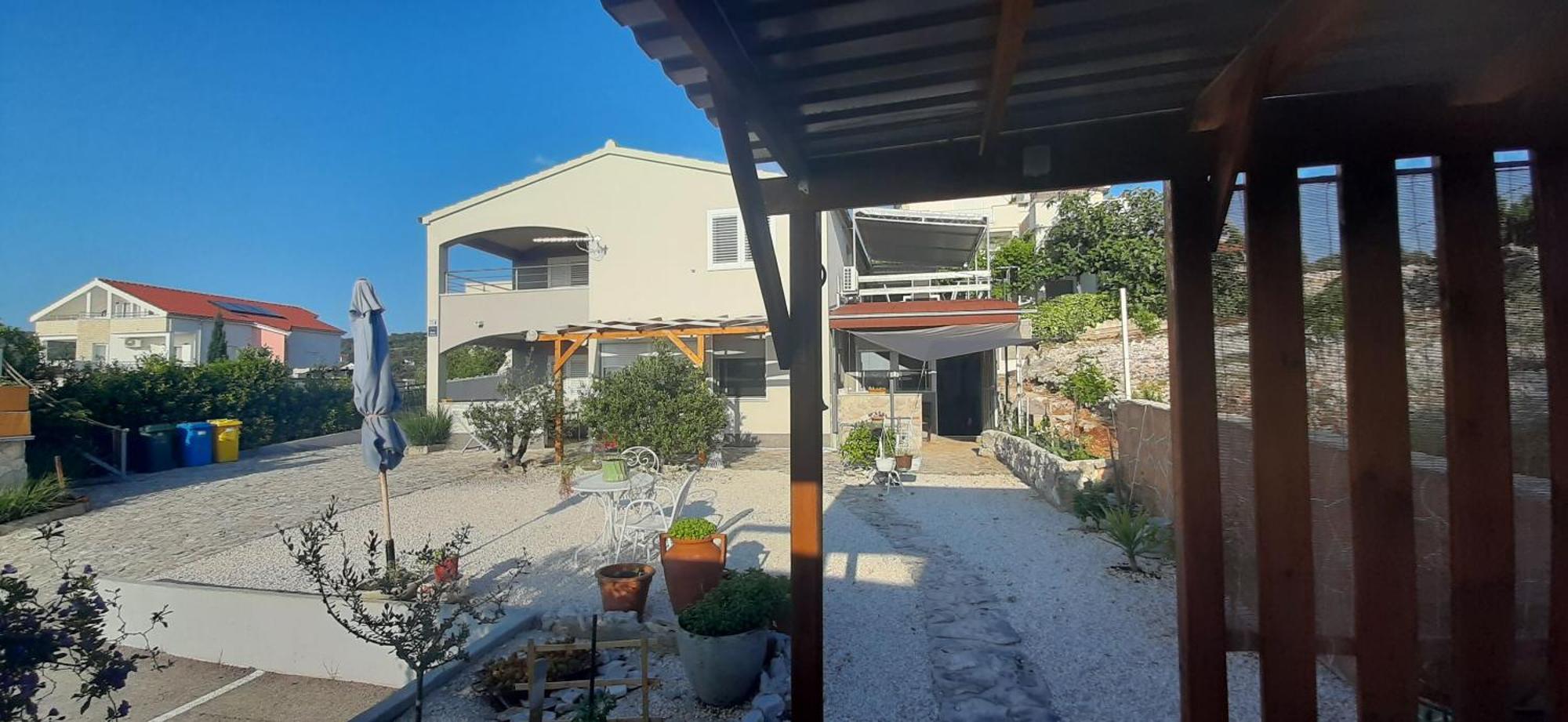 Apartment Mezaroca Рогозница Экстерьер фото